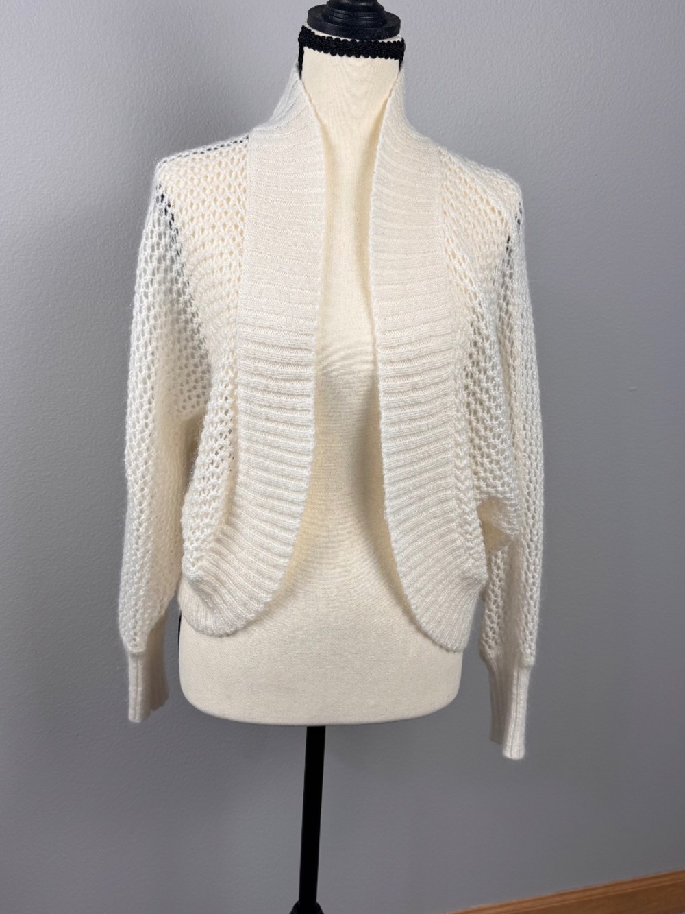 LOFT Petites Cream Mohair Blend Open-Knit Bolero Shrug – Size MP